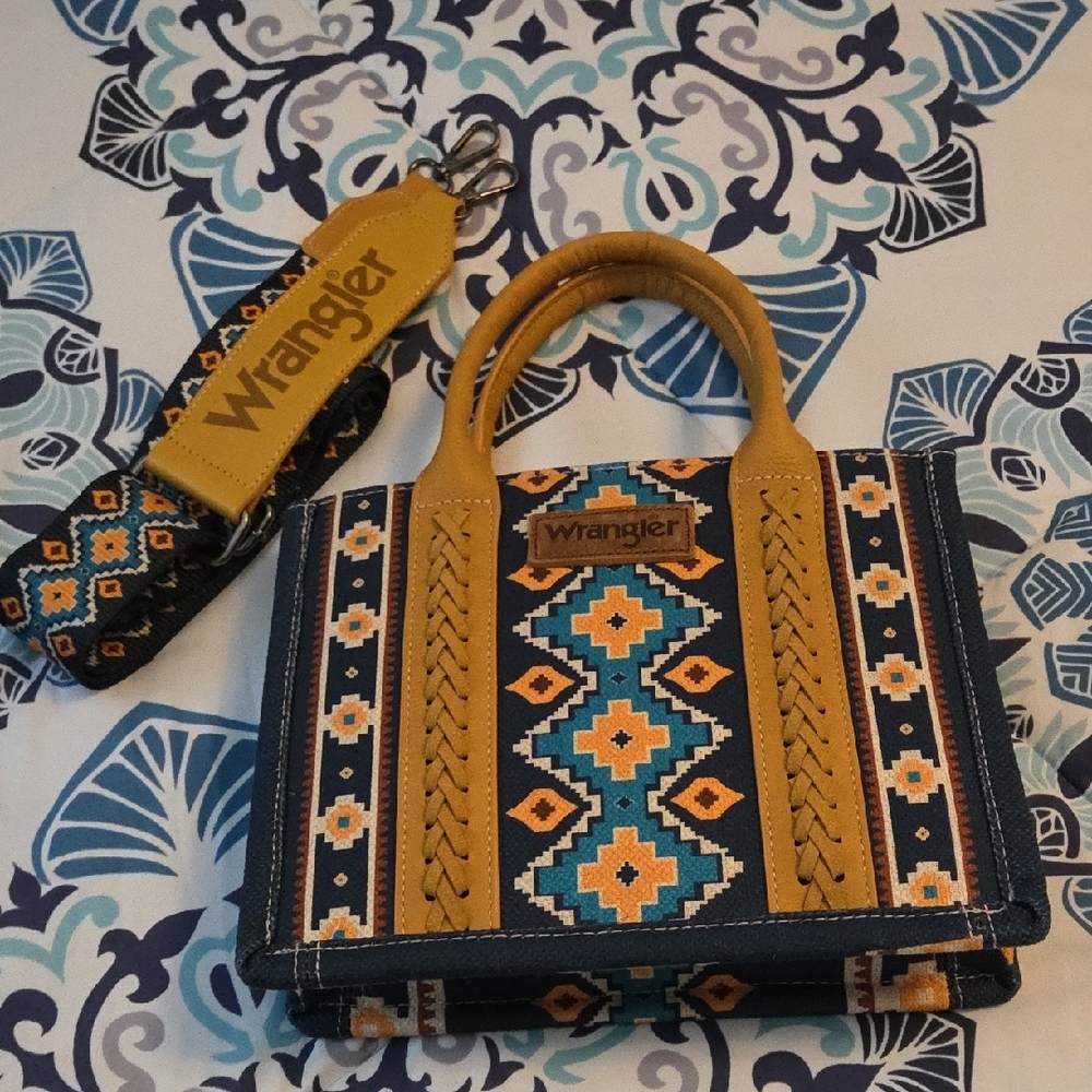 Wrangler Women's Blue and Yellow Patterned Bag